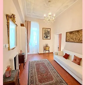 cavour257.hotelitalianriviera.com/